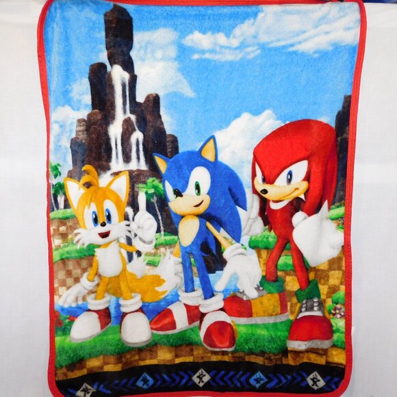 Sega Sonic the Hedgehog Tails Knuckles Plush Fleece throw Blanket 37" x 50" - Picture 1 of 4